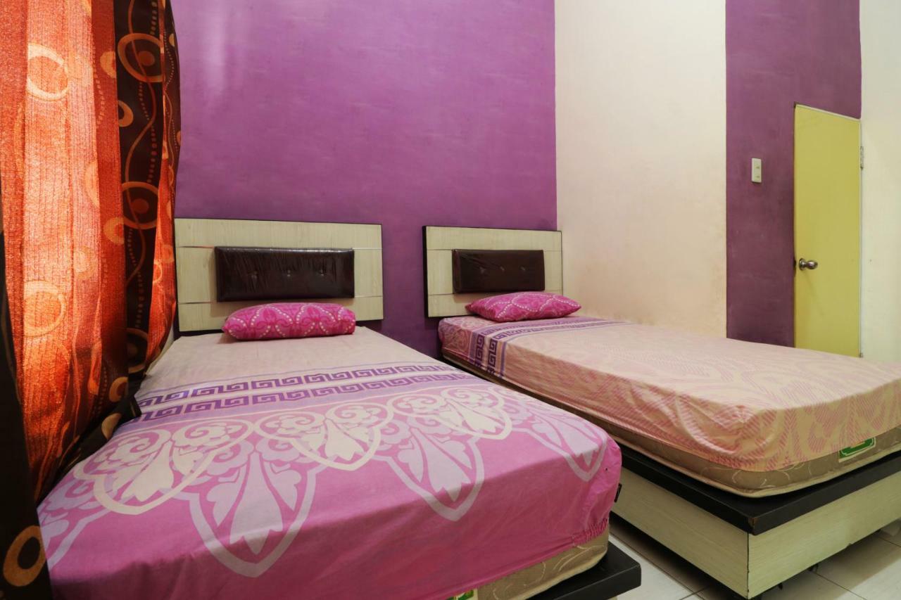 Hotel Graha Soeltan Sunggal Exterior photo